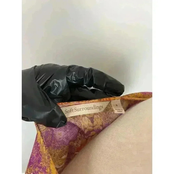 Soft Surroundings Luciana Paisley Women's S Blouse Scallop Sleeves Colorful - Picture 10 of 11